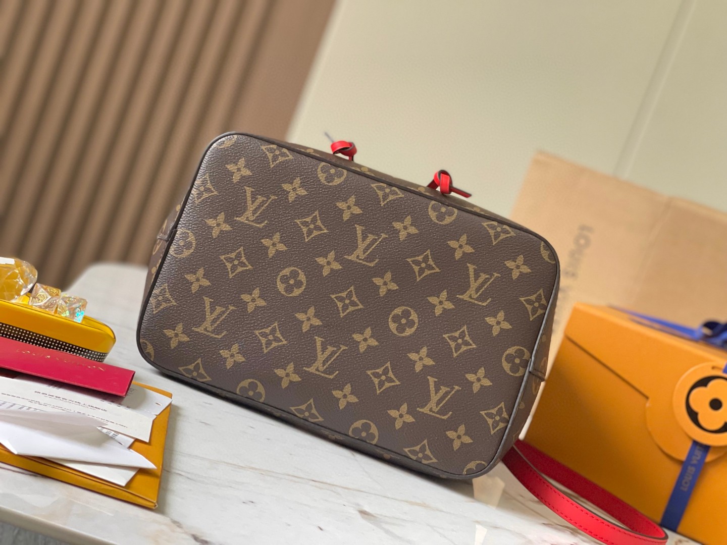 Louis Vuitton M44021 NéoNoé
