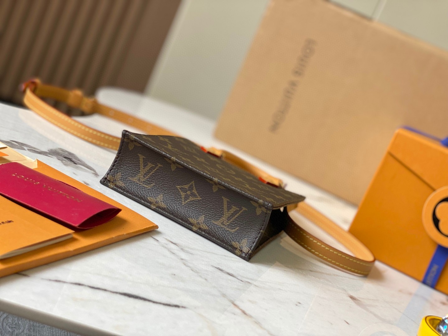 Louis Vuitton M81295 Túi Petit Sac Plat