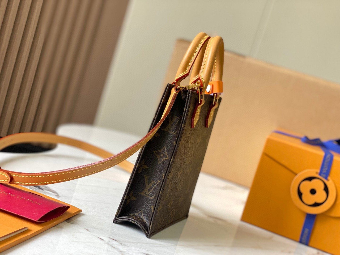 Louis Vuitton M81295 Túi Petit Sac Plat