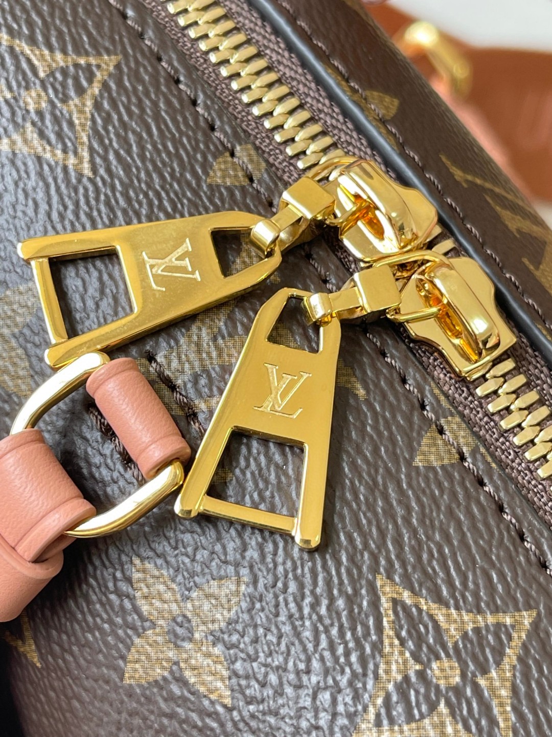 Louis Vuitton M45531 Petite Malle Souple