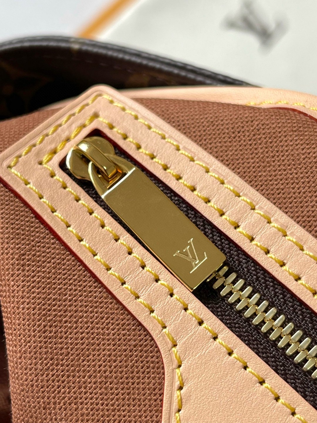 Louis Vuitton M51172 Vavin tote bag