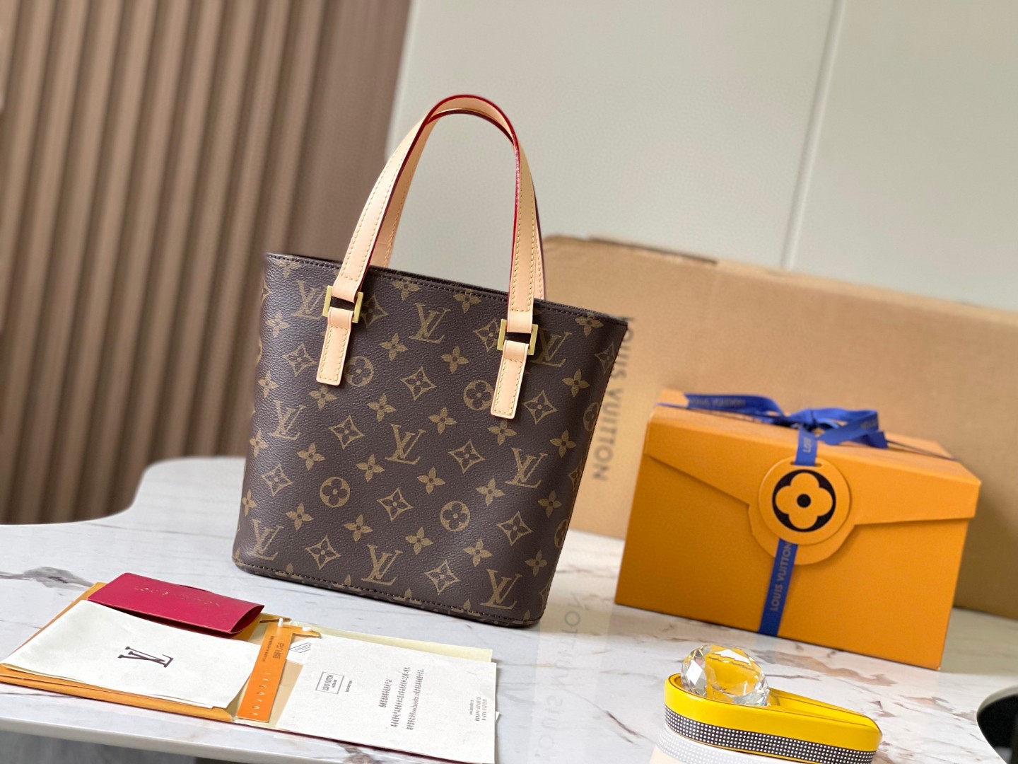 Louis Vuitton M51172 Vavin tote bag