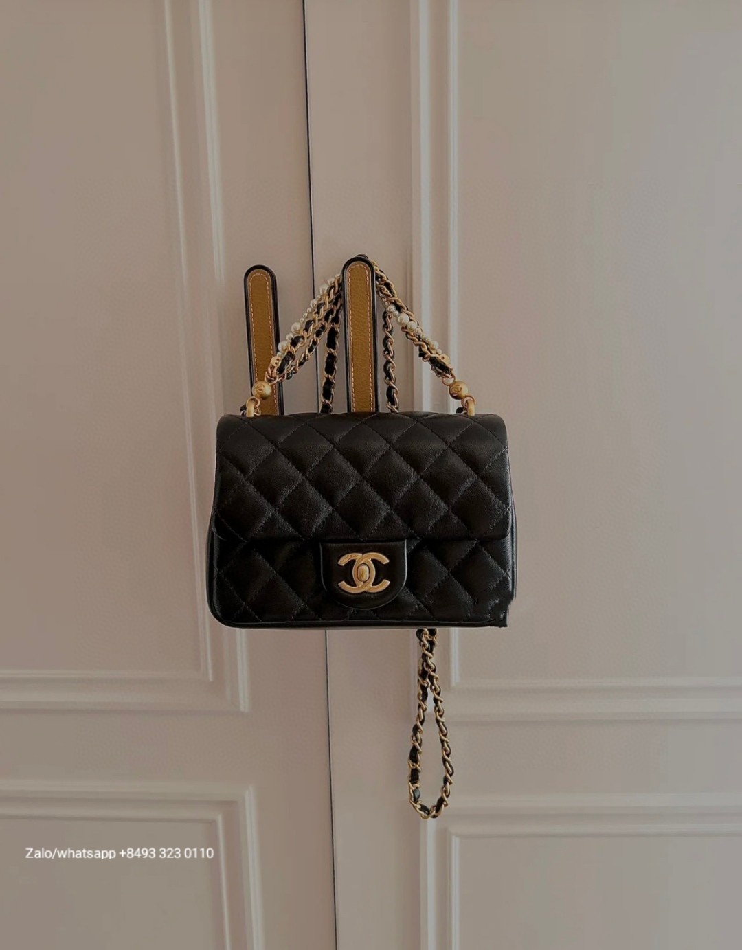 CHANEL FLAP BAG WITH TOP HANDLE Shiny Lambskin, Imitation Pearls & Gold-Tone Metal Black