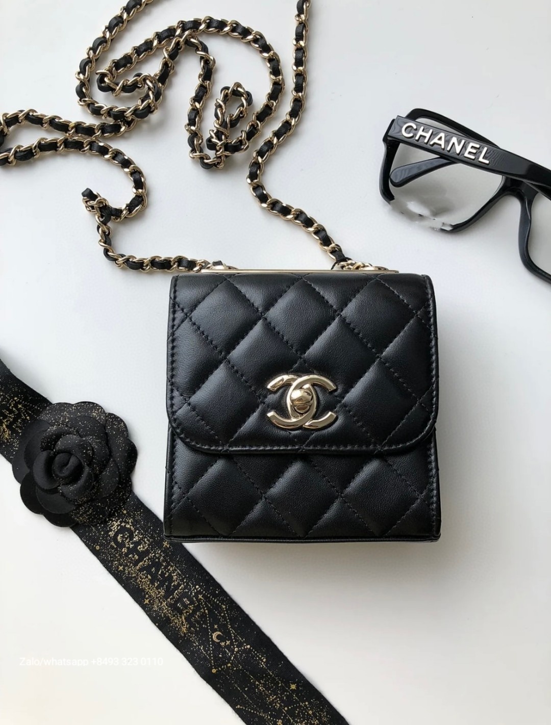CHANEL 22B trendy CC lambskin dark-Tone Metal Black