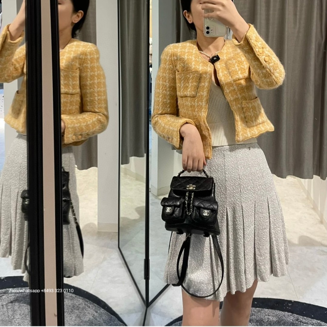 CHANEL Small BACKPACK Grained Calfskin & Gold-Tone Metal black AS3787