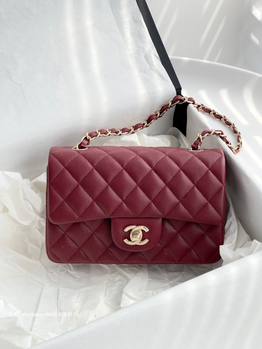 CHANEL MINI CLASSIC HANDBAG GRAINED CALFSKIN & Gold-Tone Metal Red