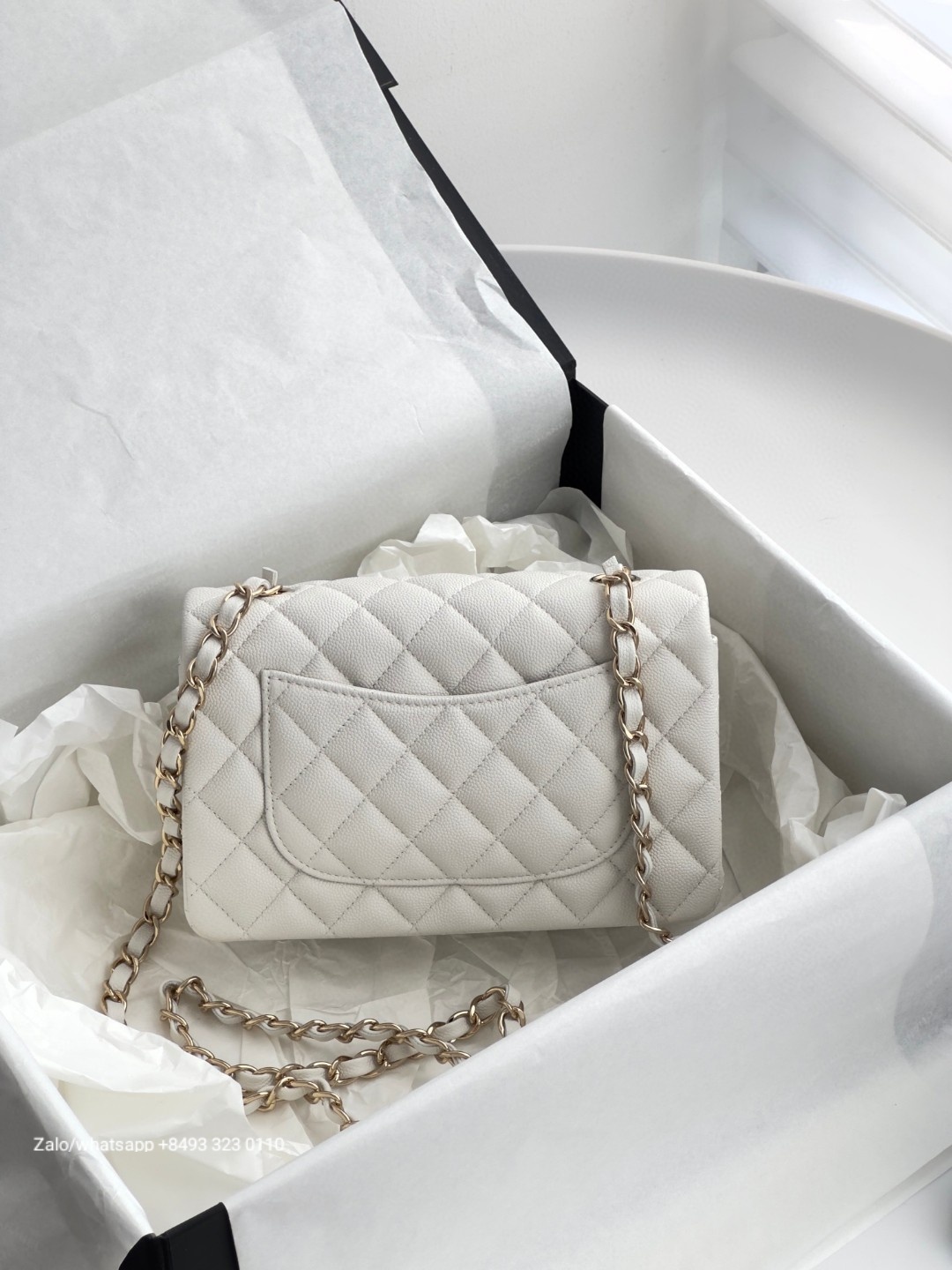 CHANEL MINI CLASSIC HANDBAG GRAINED CALFSKIN & Gold-Tone Metal white