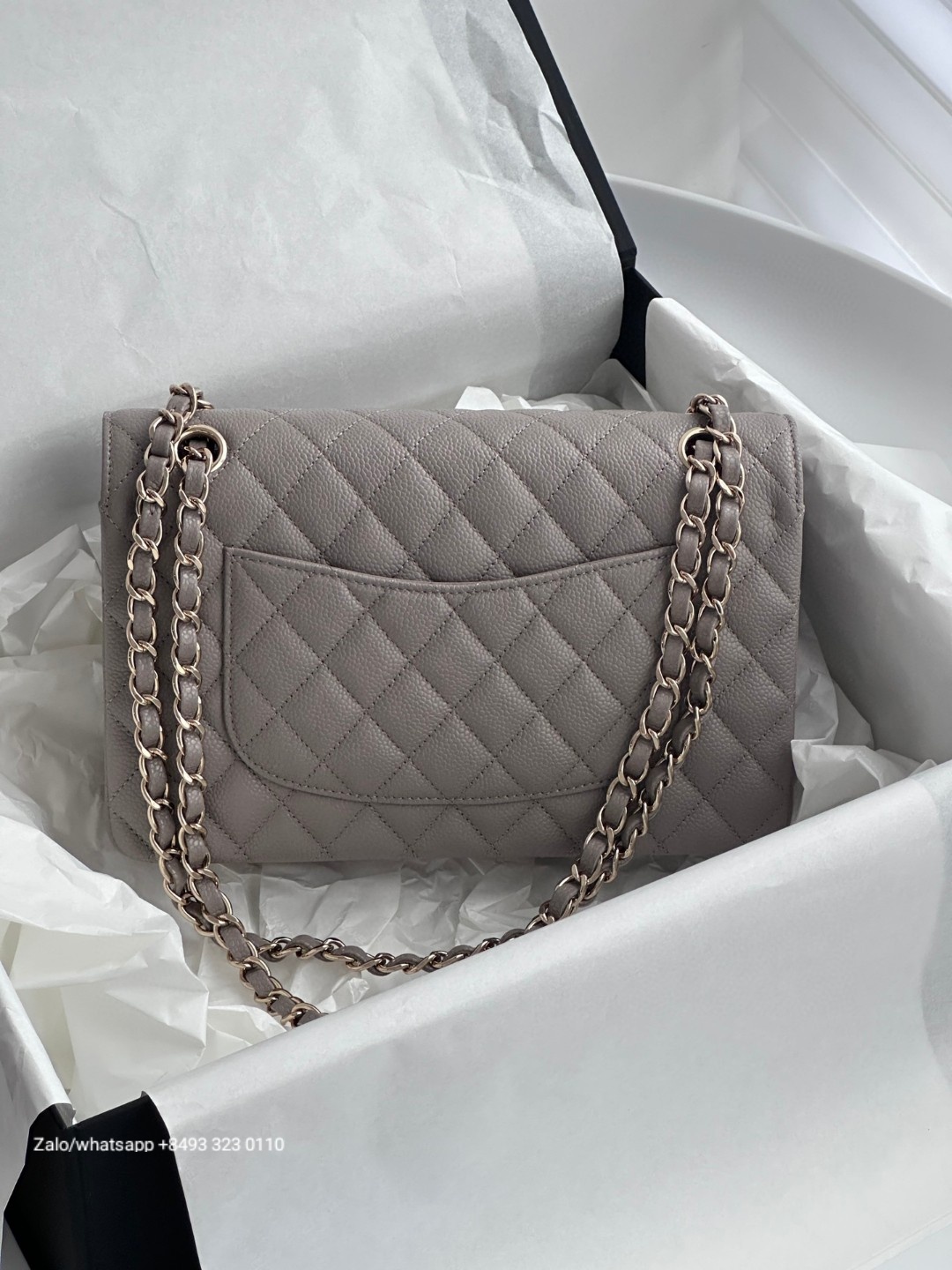 CHANEL medium CLASSIC HANDBAG GRAINED CALFSKIN & Gold-Tone Metal grey