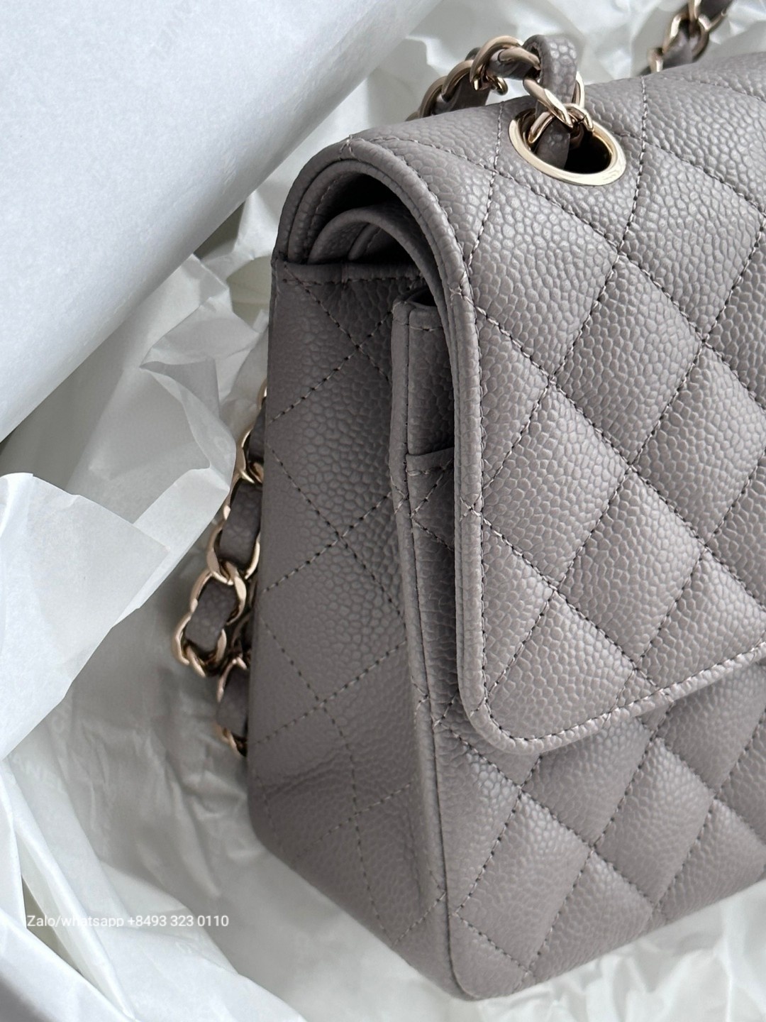 CHANEL medium CLASSIC HANDBAG GRAINED CALFSKIN & Gold-Tone Metal grey