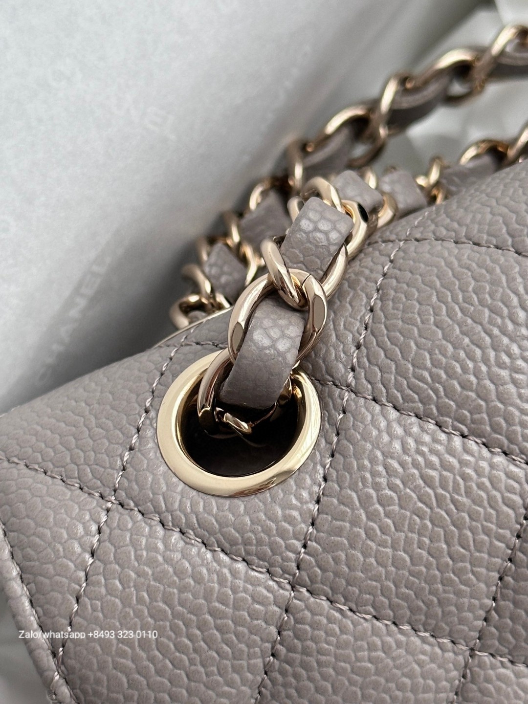 CHANEL medium CLASSIC HANDBAG GRAINED CALFSKIN & Gold-Tone Metal grey