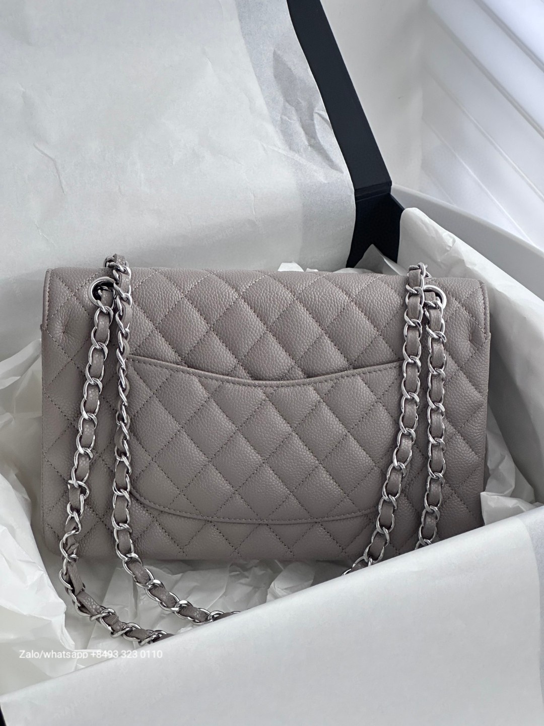 CHANEL medium CLASSIC HANDBAG GRAINED CALFSKIN & dark-Tone Metal grey