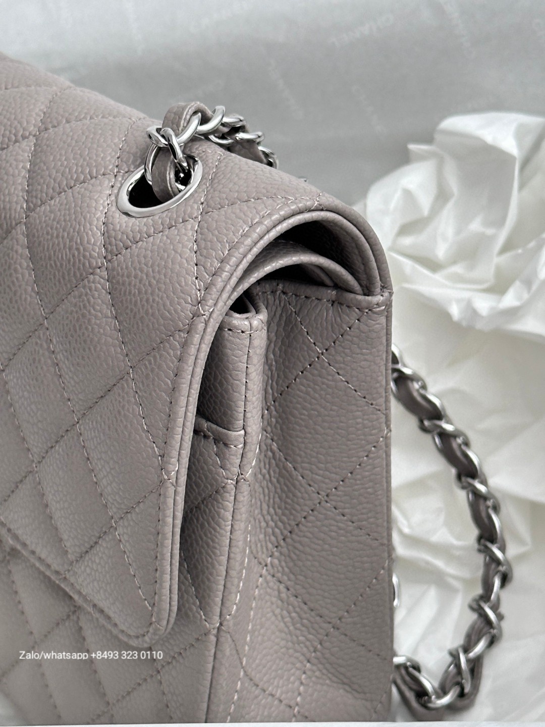 CHANEL medium CLASSIC HANDBAG GRAINED CALFSKIN & dark-Tone Metal grey