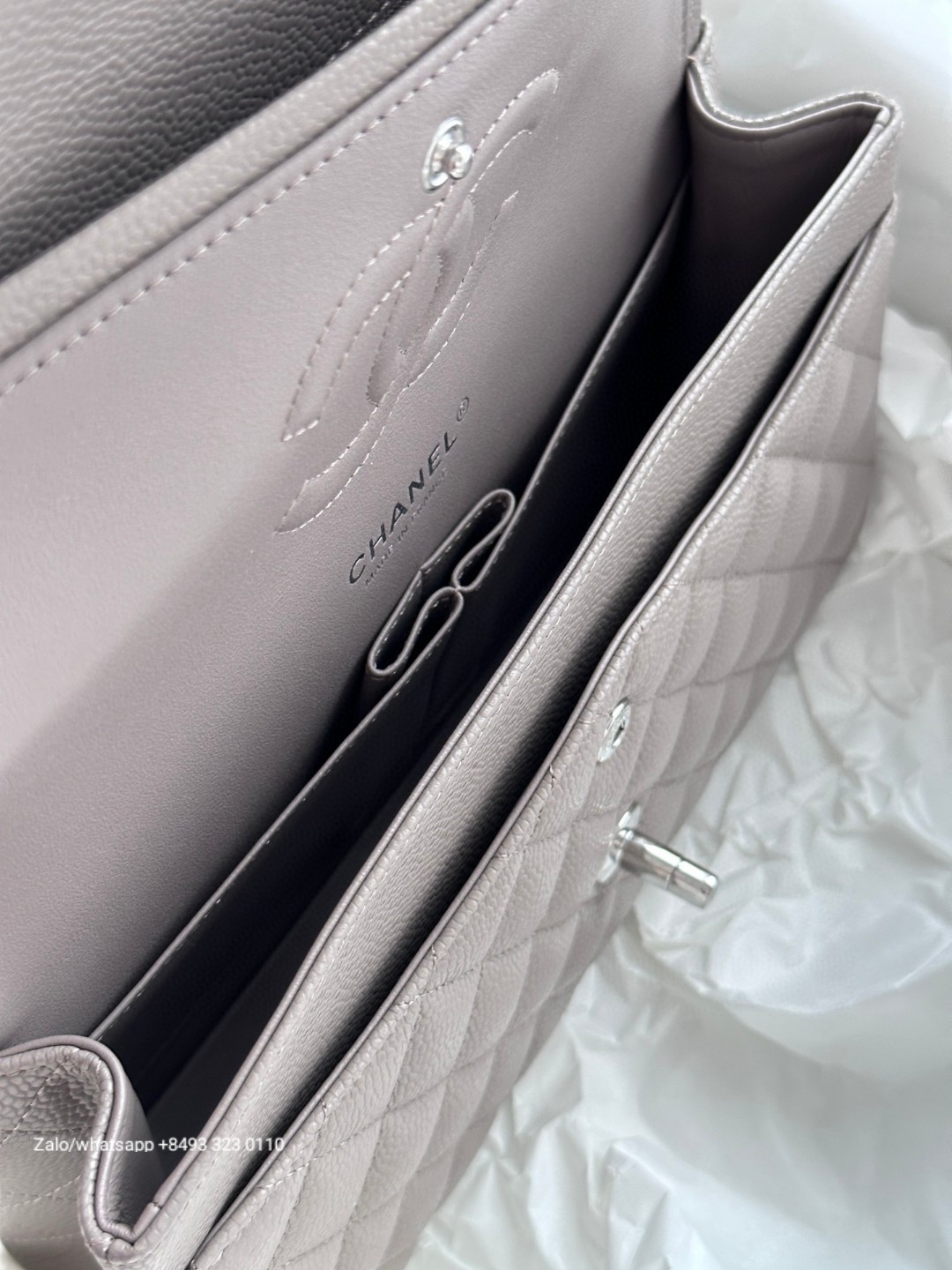 CHANEL medium CLASSIC HANDBAG GRAINED CALFSKIN & dark-Tone Metal grey