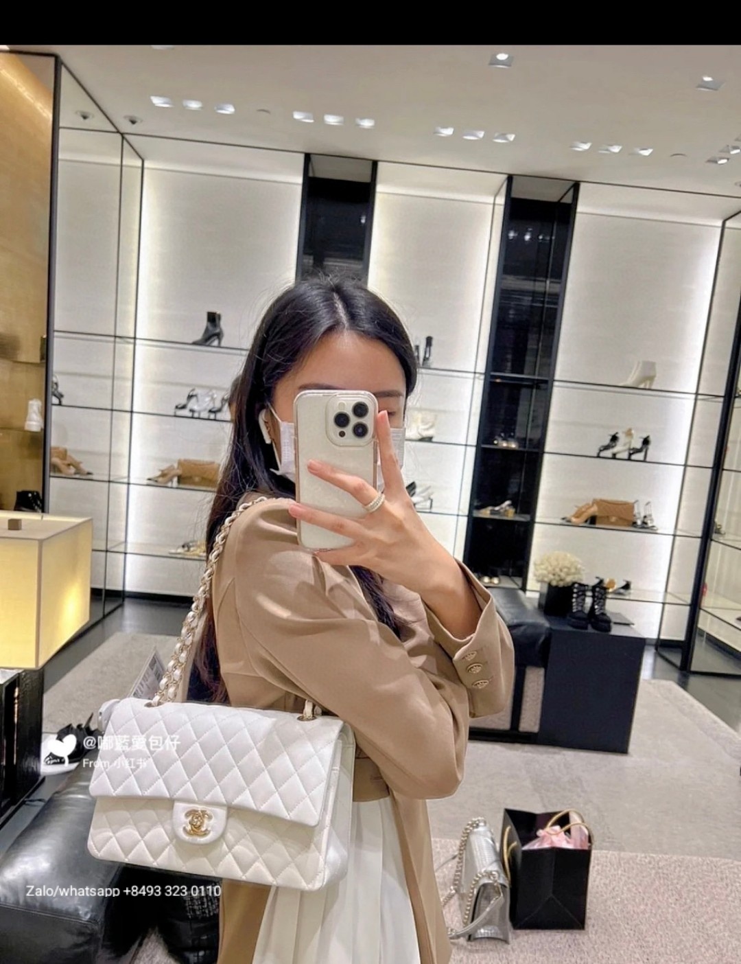 CHANEL CLASSIC HANDBAG Grained Calfskin & Gold-Tone Metal White