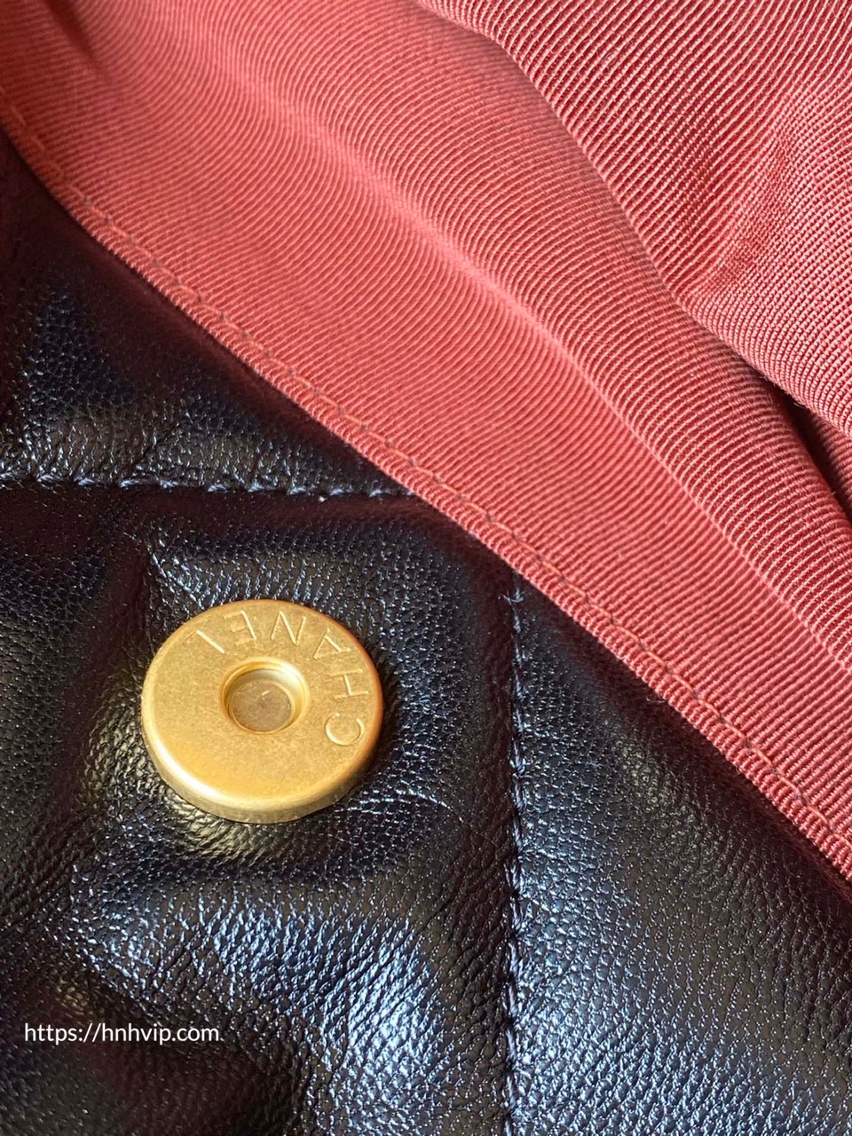 CHANEL 19 HANDBAG