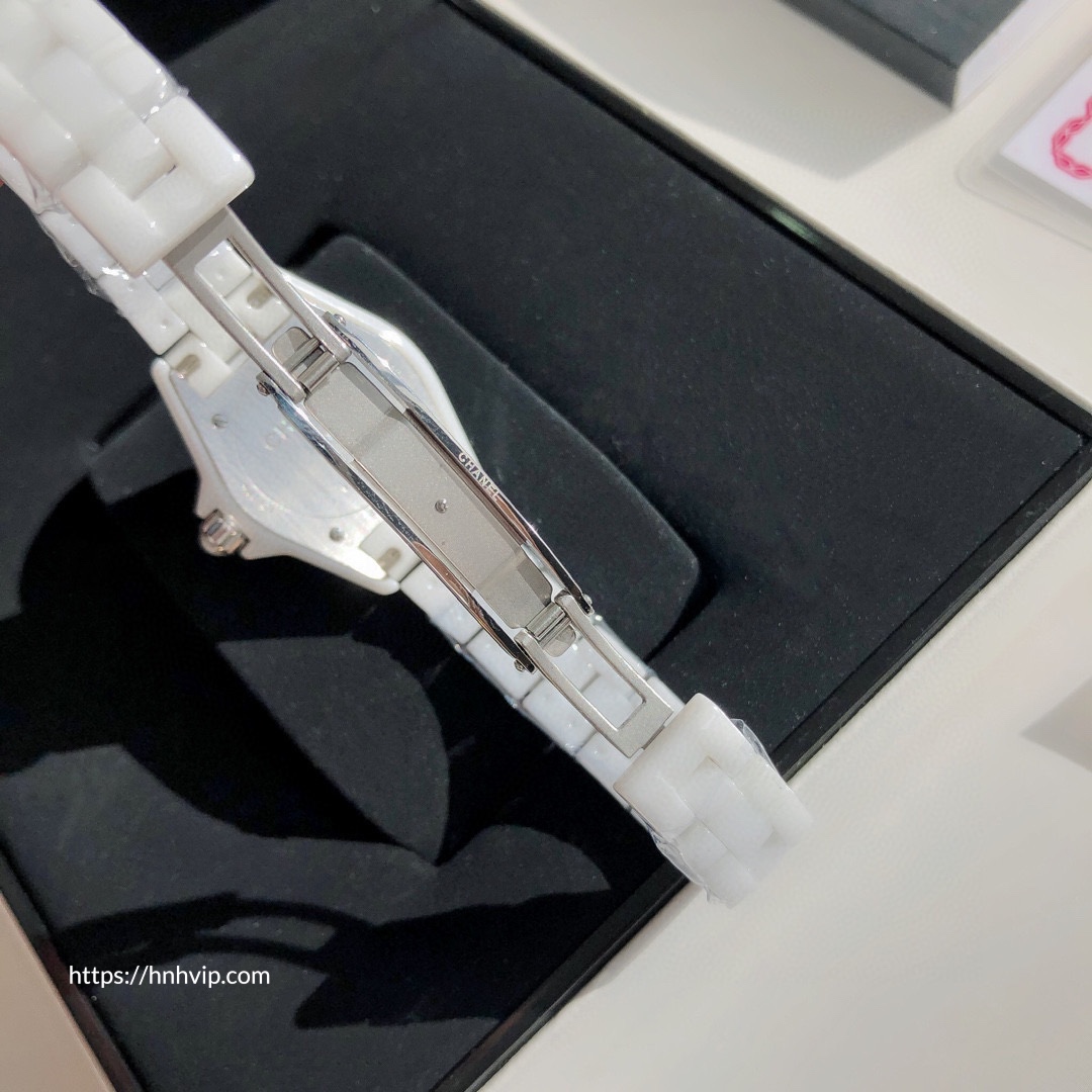 Chanel J12 WATCH, 29MM