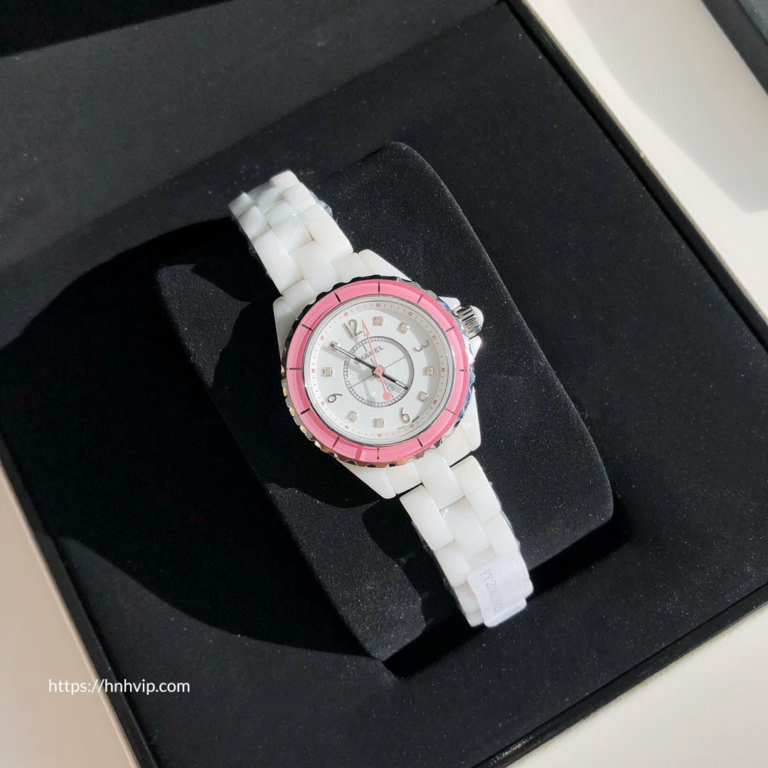 Chanel J12 WATCH, 29MM
