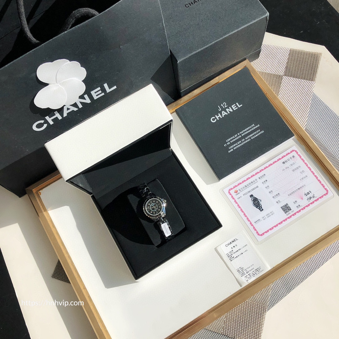 Chanel J12 WATCH, 29MM