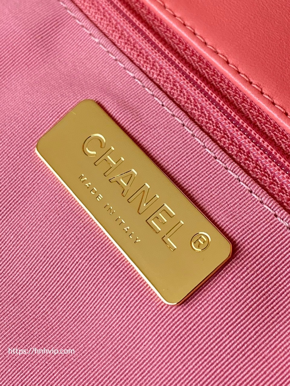 CHANEL 19 HANDBAG