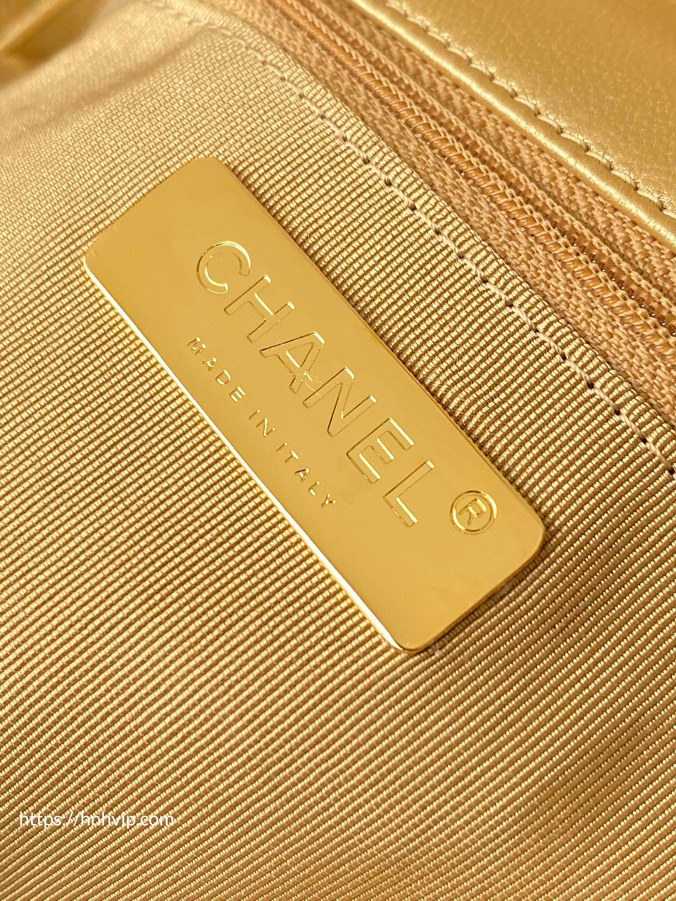 CHANEL 19 HANDBAG