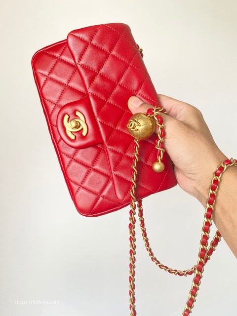 Chanel Classic Flap Runway Square small Pearl Crush Lambskin Leather
