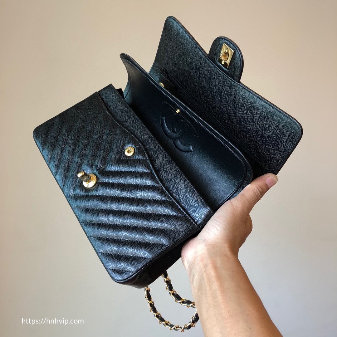 Chanel Classic Flap Bag 25cm