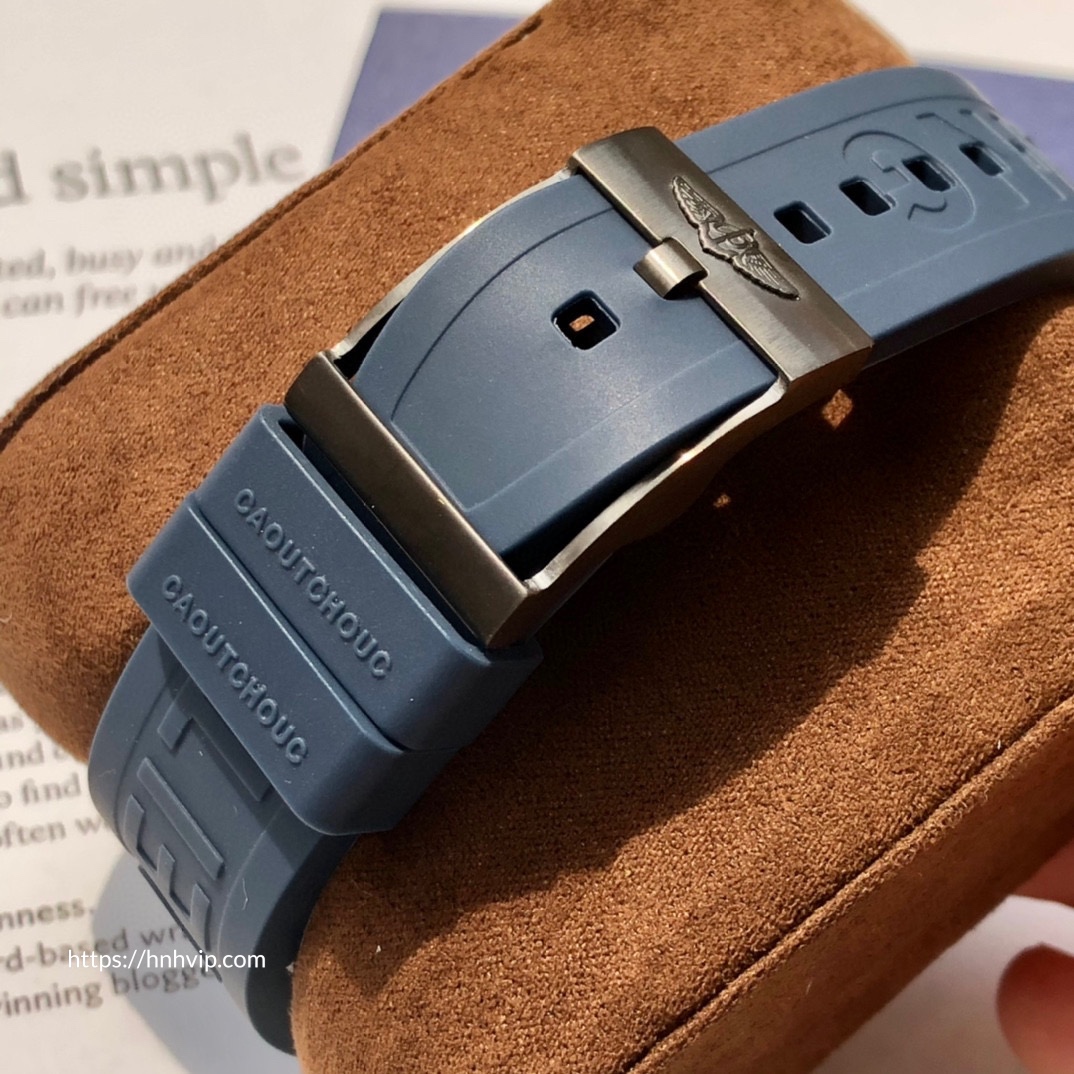 Breitling SUPEROCEAN AUTOMATIC 46 BLACK STEEL