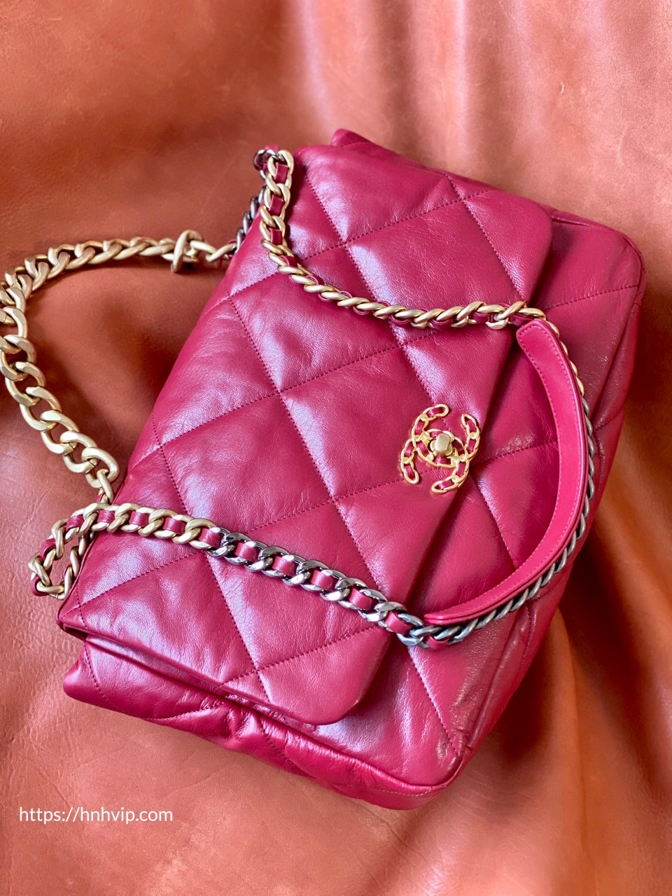 CHANEL 19 HANDBAG