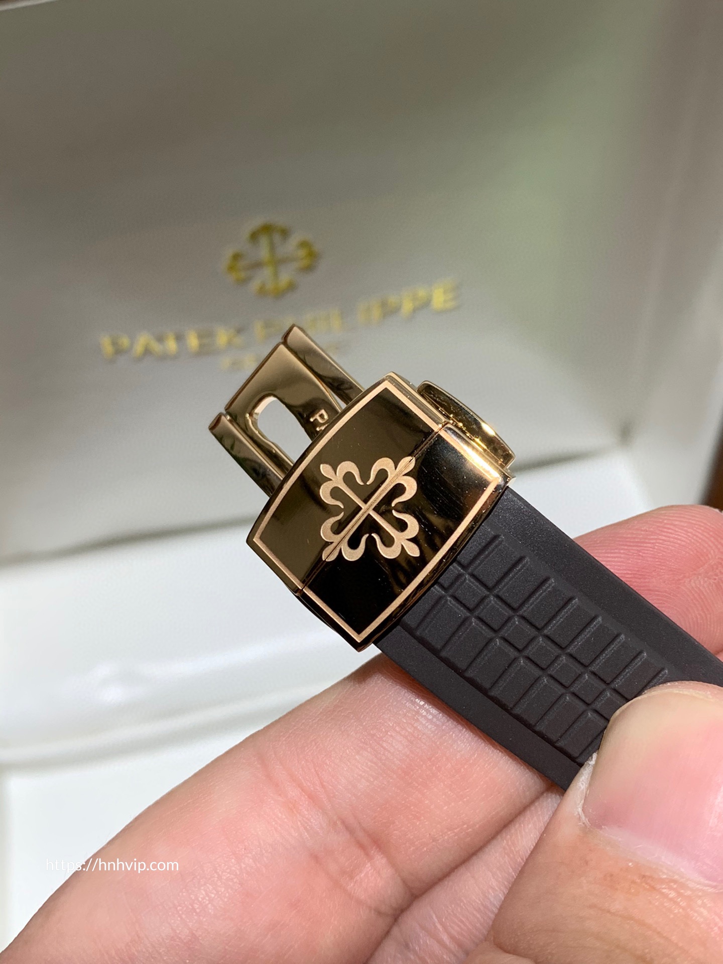 PATEK PHILIPPE AQUANAUT 5167R-001