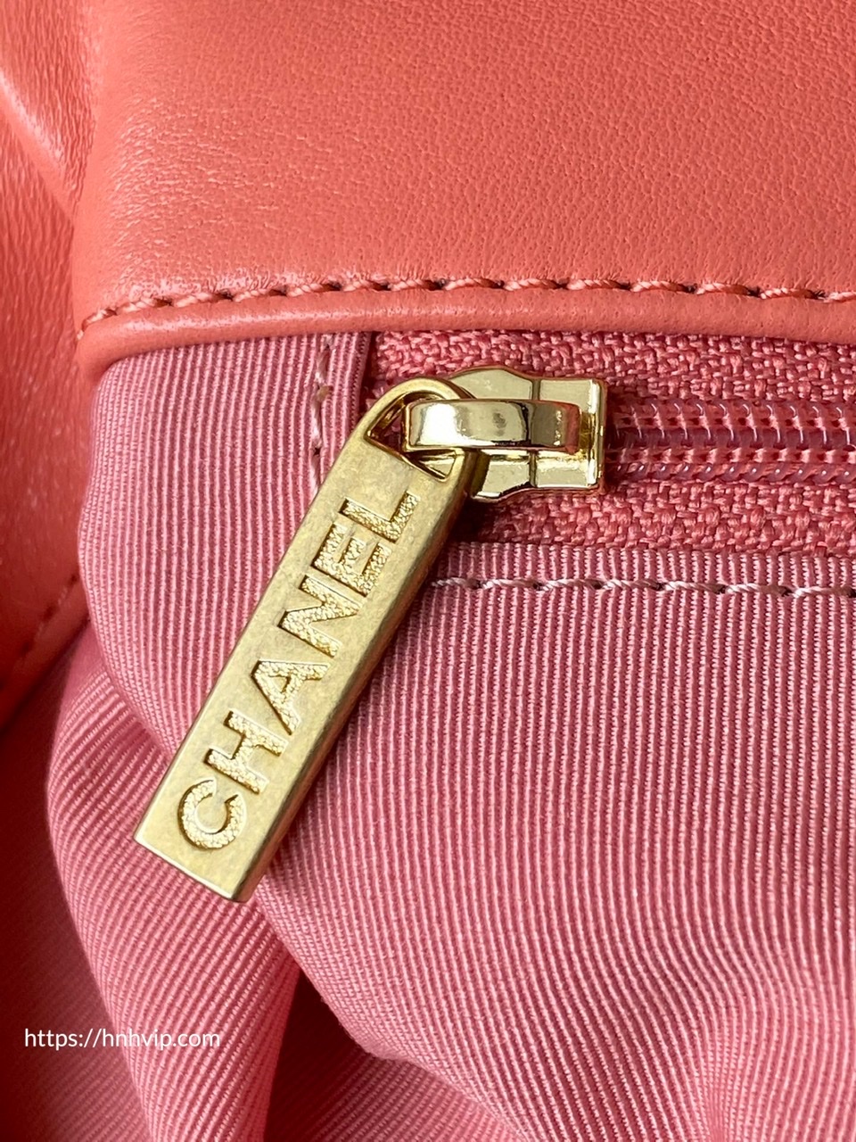 CHANEL 19 HANDBAG