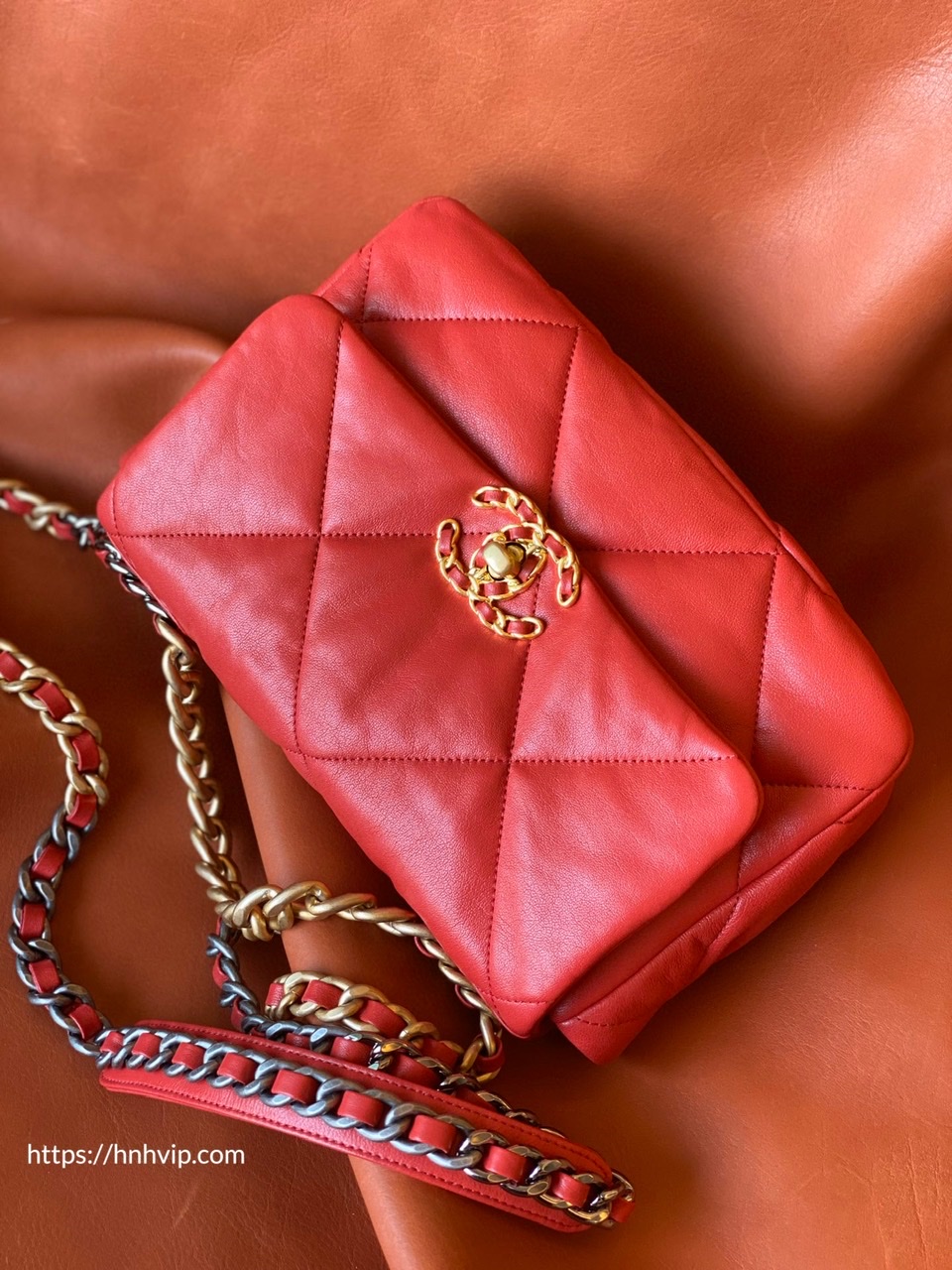 CHANEL 19 HANDBAG