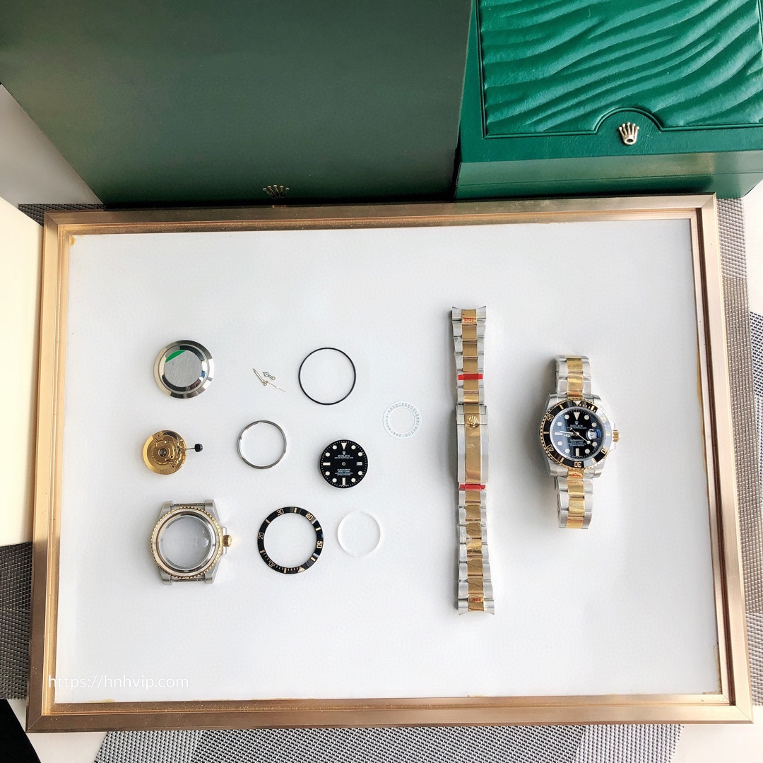 Rolex Oyster Perpetual Submariner Date 126613LN