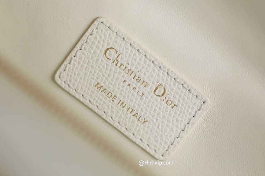 DIOR MEDIUM ST HONORÉ TOTE Latte Grained Calfskin