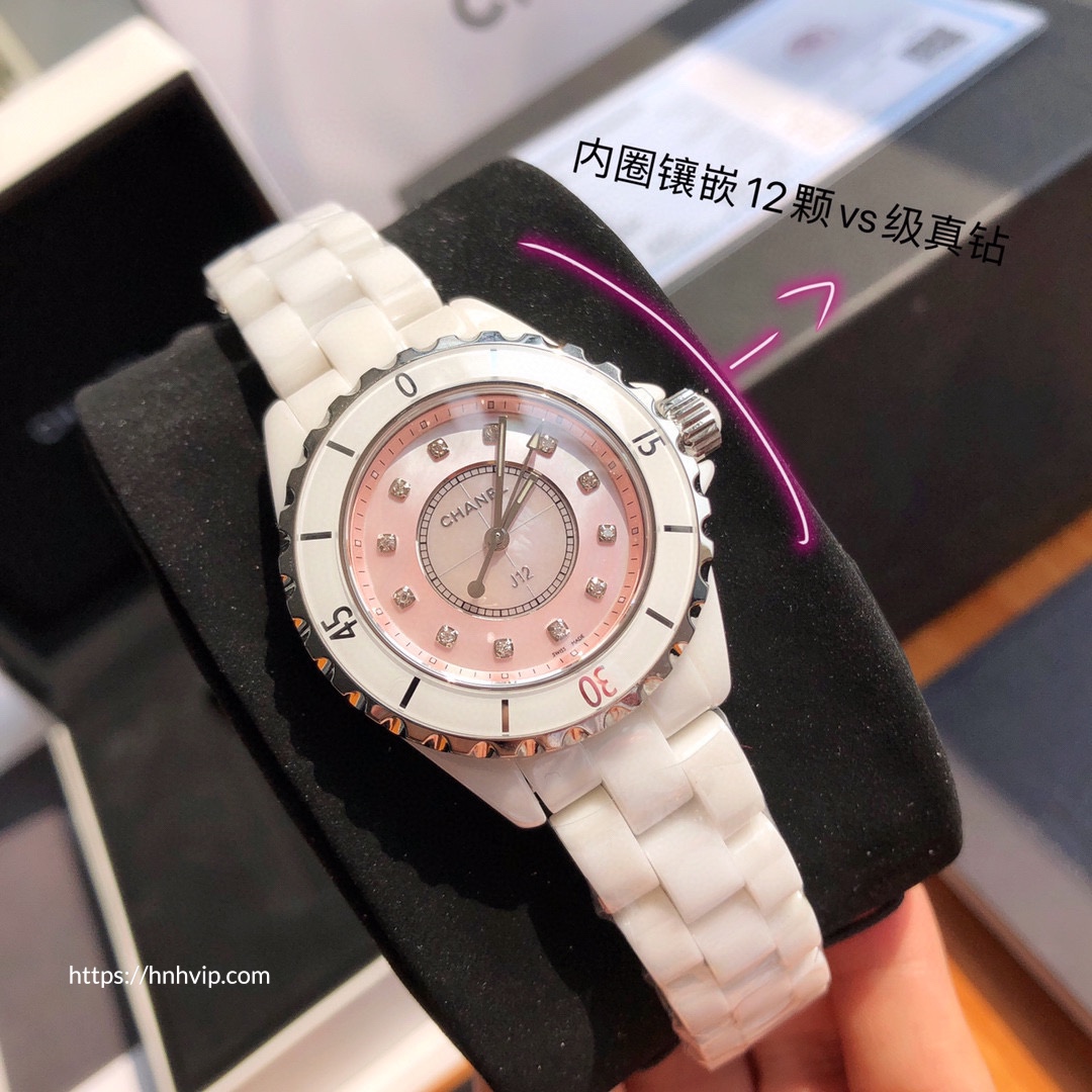 Chanel J12 WATCH, 33 MM
