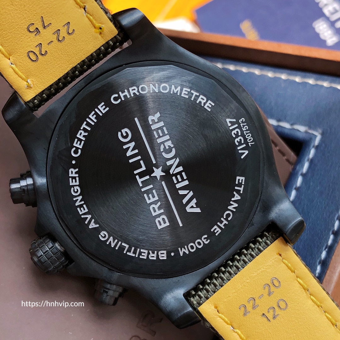 Breitling AVENGER CHRONOGRAPH 45 NIGHT MISSION