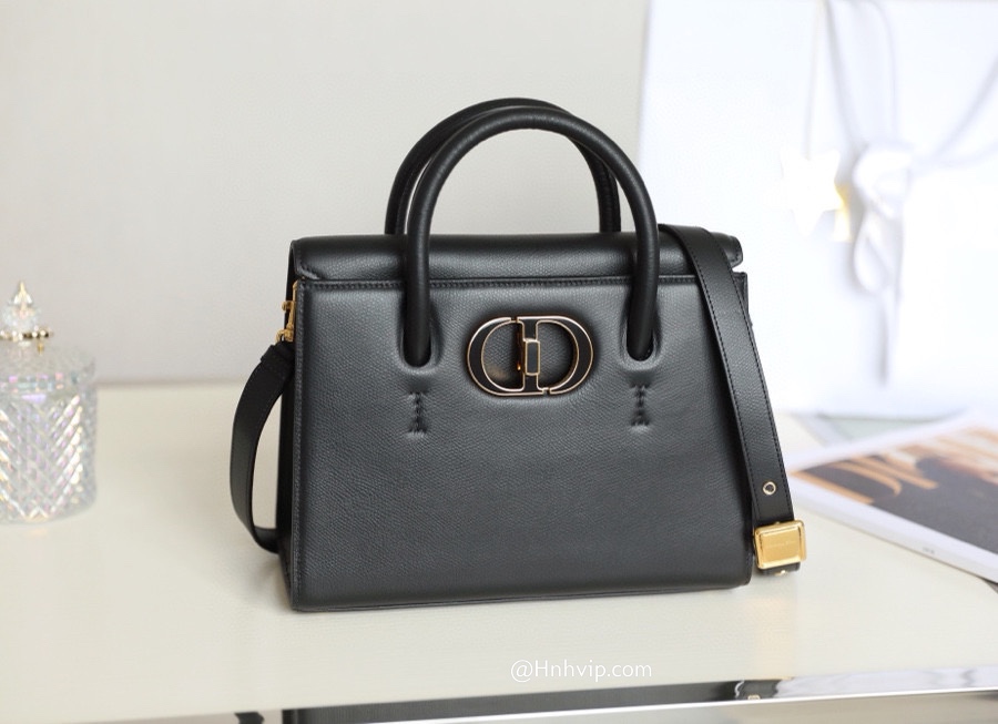 DIOR MEDIUM ST HONORÉ TOTE Black Grained Calfskin