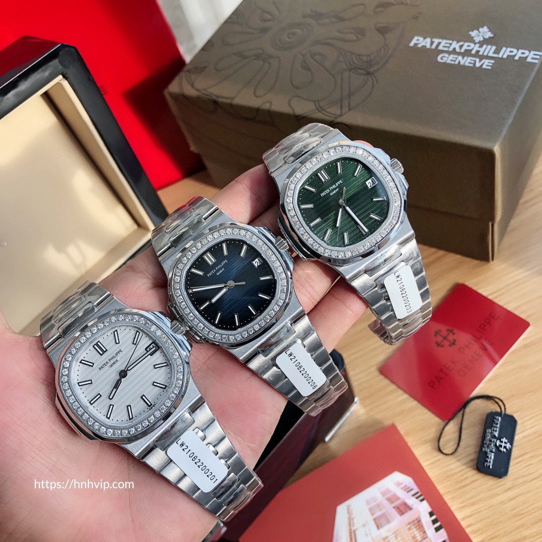 PATEK PHILIPPE NAUTILUS 5711 DIAMOND BEZEL WHITE DIAL