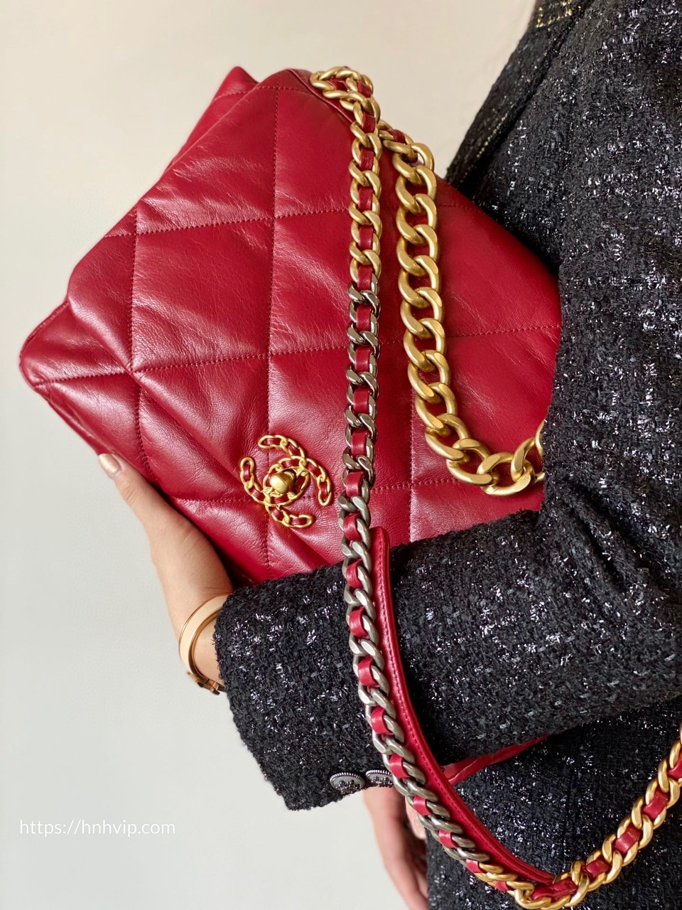 CHANEL 19 HANDBAG