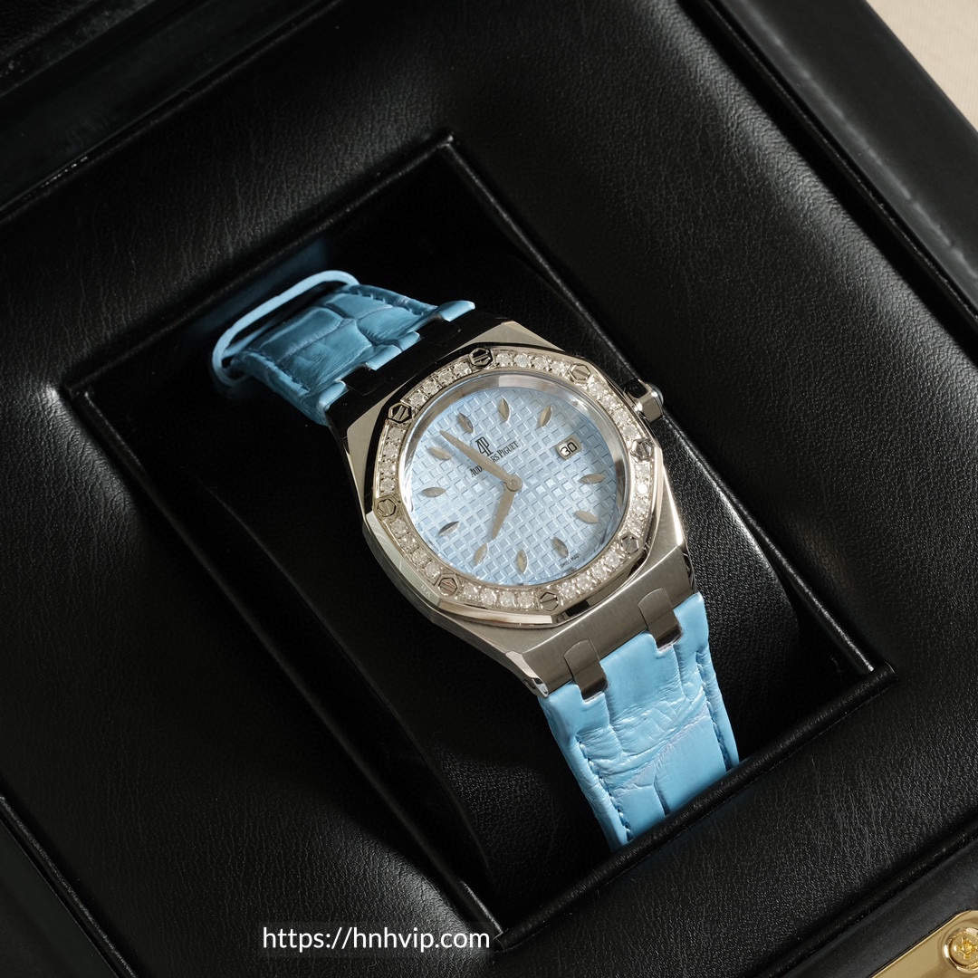 Audemars Piguet Royal Oak 67601ST.ZZ.D302CR.01