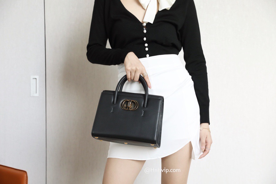 DIOR MEDIUM ST HONORÉ TOTE Black Grained Calfskin