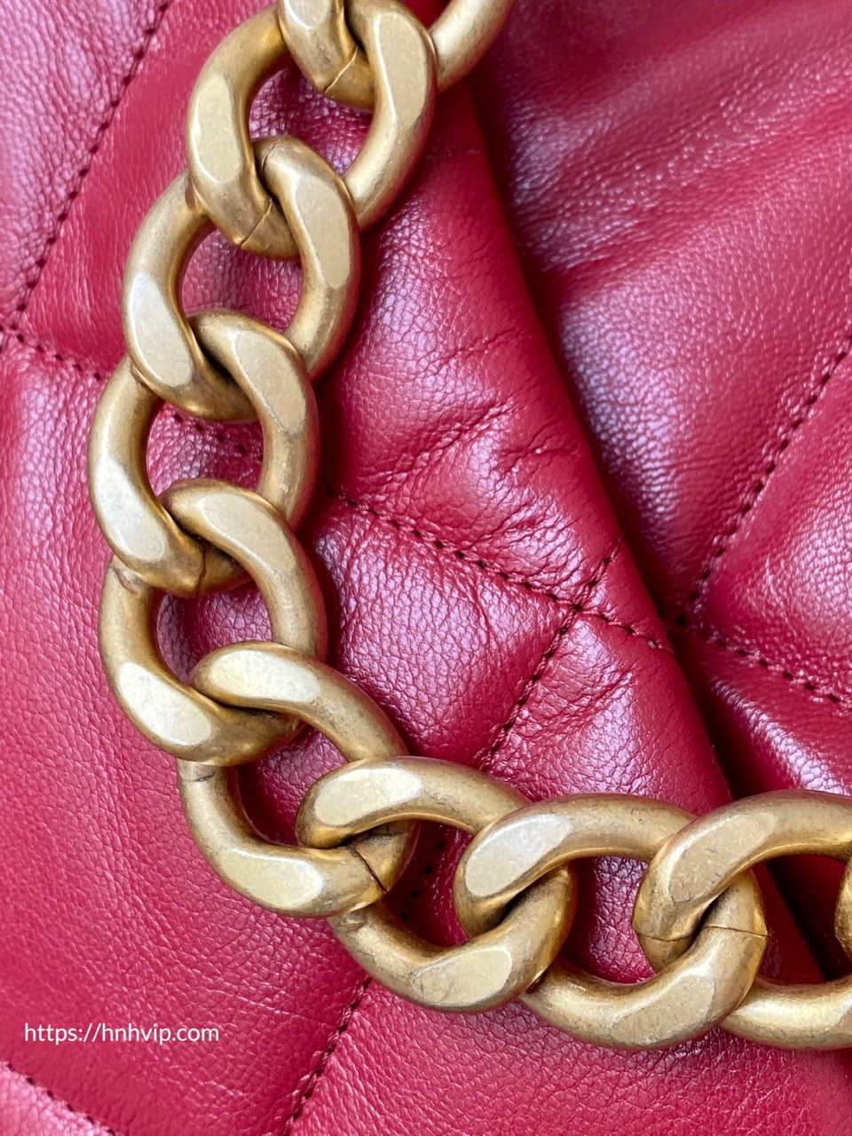CHANEL 19 HANDBAG