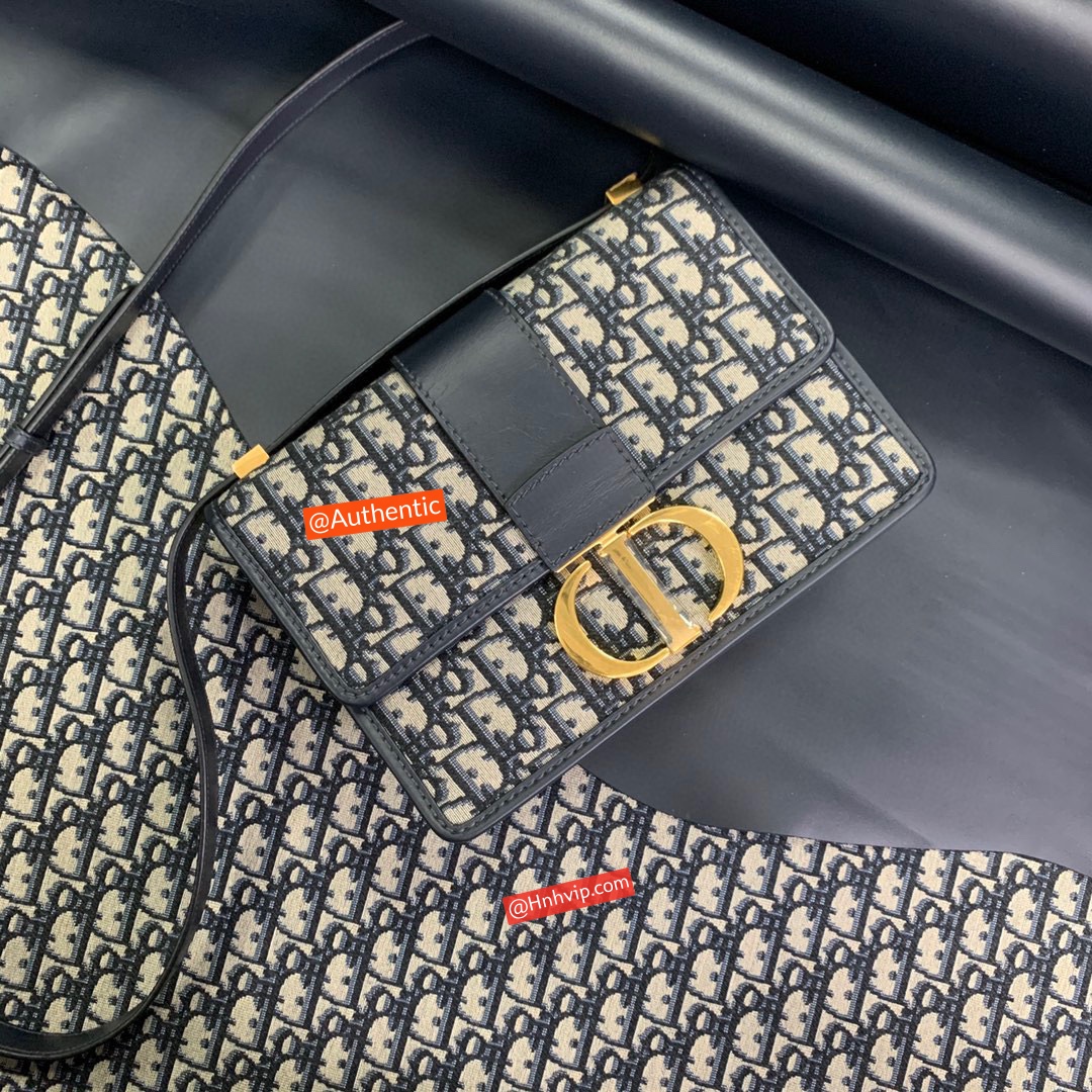 DIOR 30 MONTAIGNE CHAIN BAG Blue Dior Oblique Jacquard