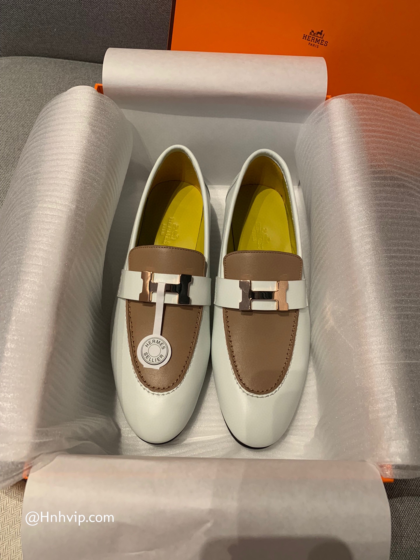 HERMES Paris loafer