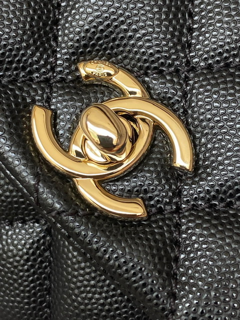 Chanel Coco handle Bag 19cm