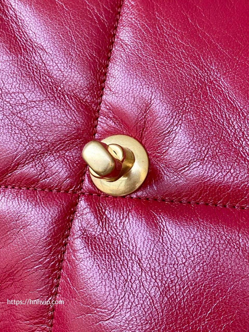 CHANEL 19 HANDBAG