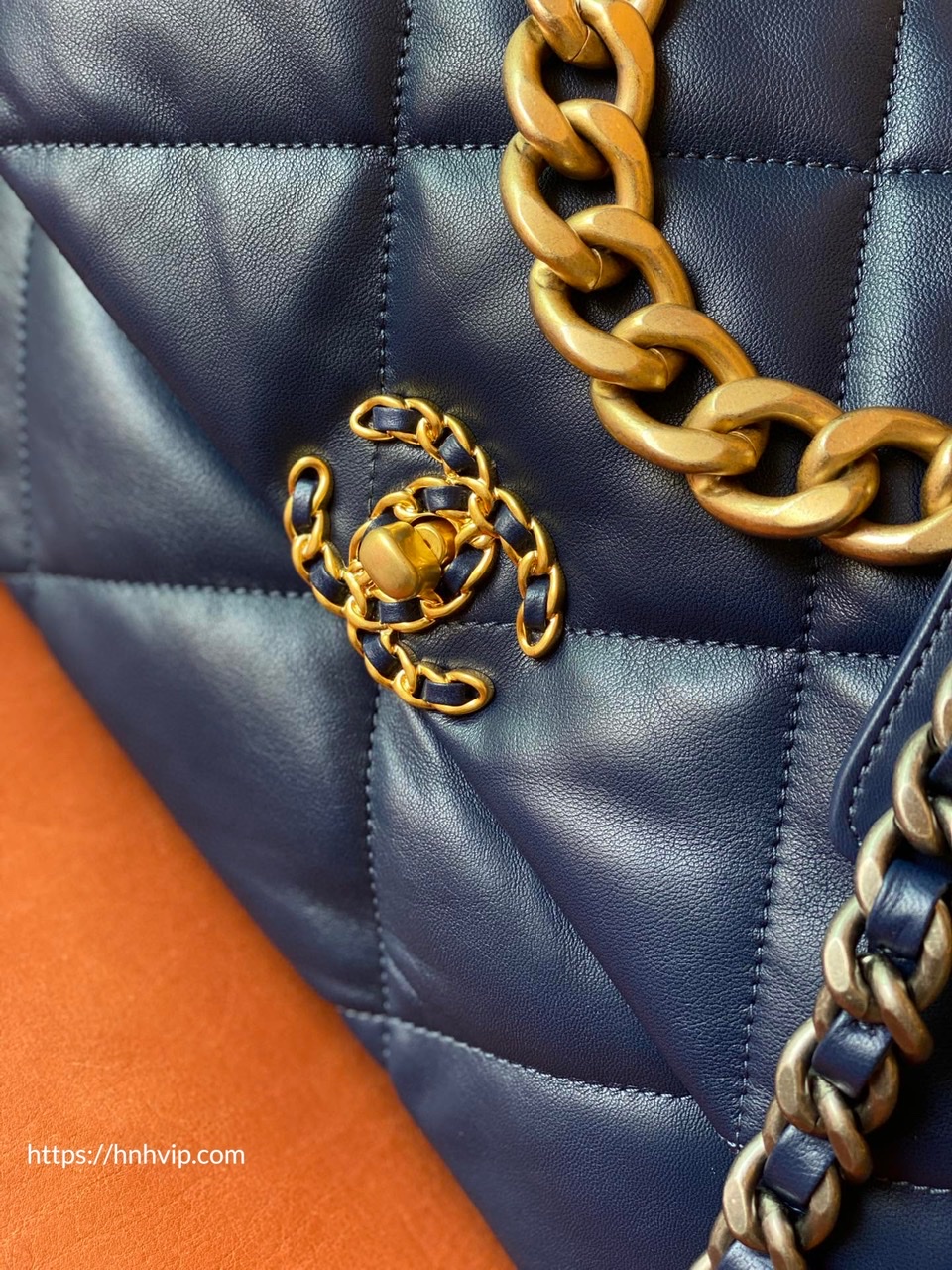 CHANEL 19 HANDBAG