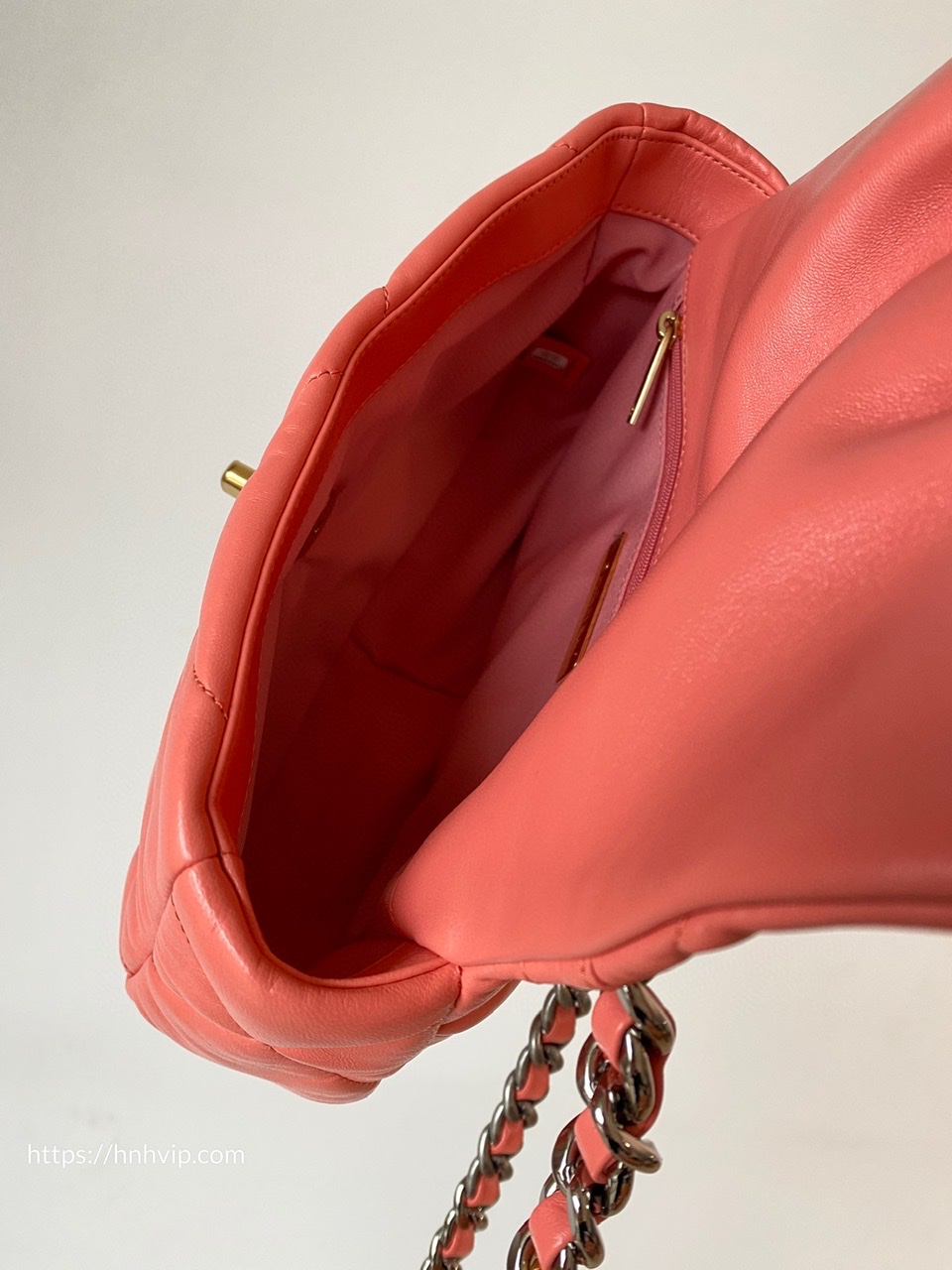 CHANEL 19 HANDBAG