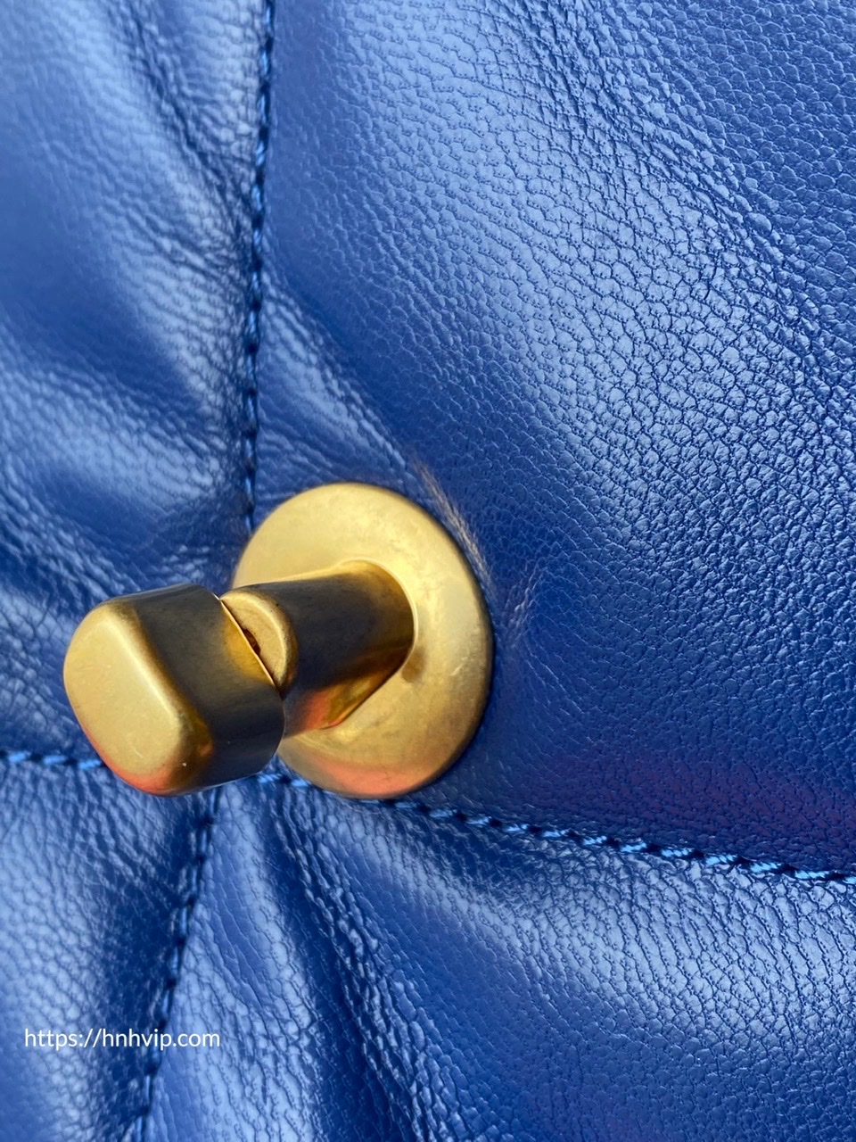 CHANEL 19 HANDBAG