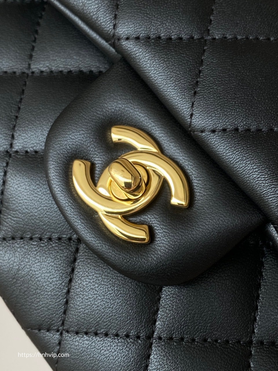 Chanel Classic Flap Bag 23cm