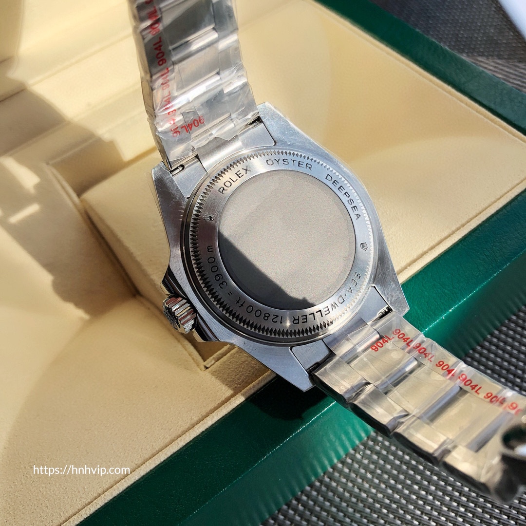 Rolex OYSTER PERPETUAL DEEPSEA m126660-0001